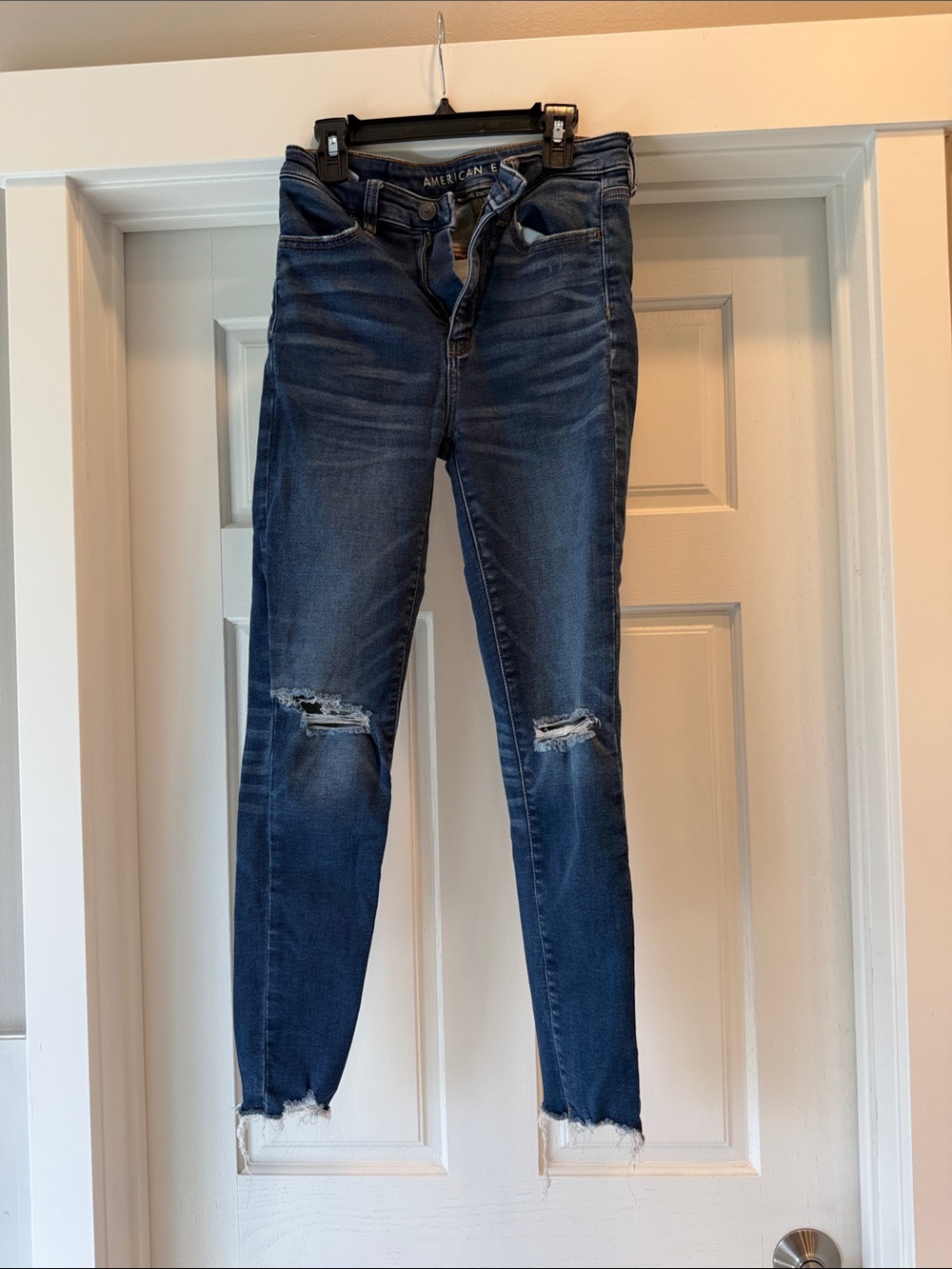 American Eagle Outfitters Blue Distressed Skinny Jeans